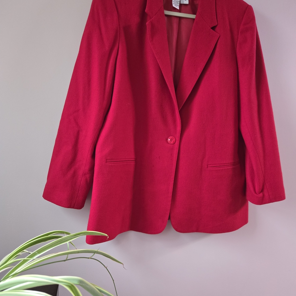 Sag Harbor Vibrant Red Women's Blazer - Picture 2 of 5